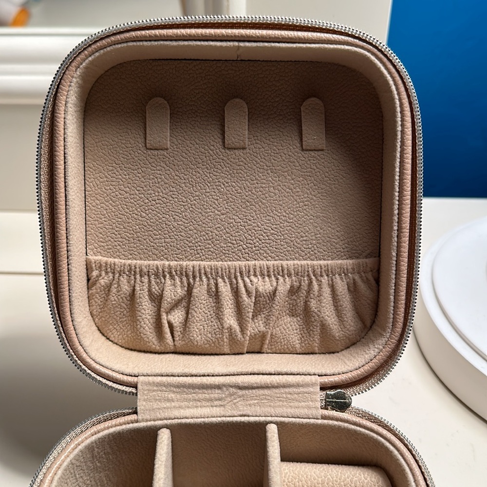 Samara Jewelry Box - Picture 5 of 5